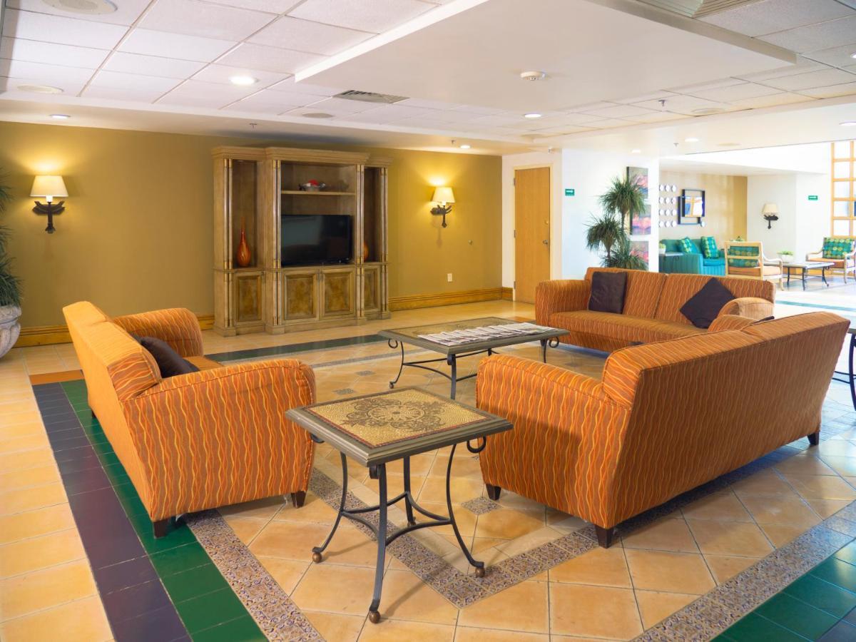 Holiday Inn Express Torreon By Ihg Zewnętrze zdjęcie