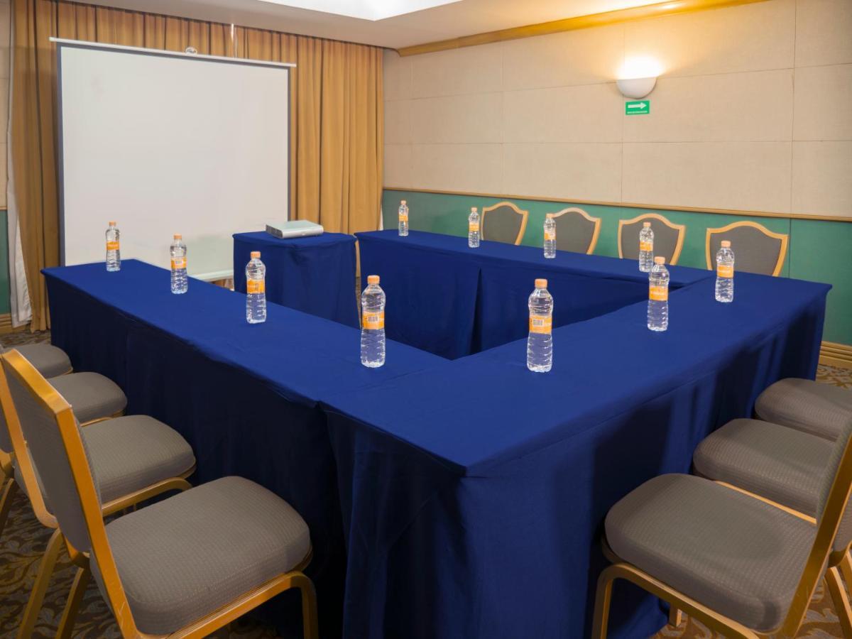 Holiday Inn Express Torreon By Ihg Zewnętrze zdjęcie