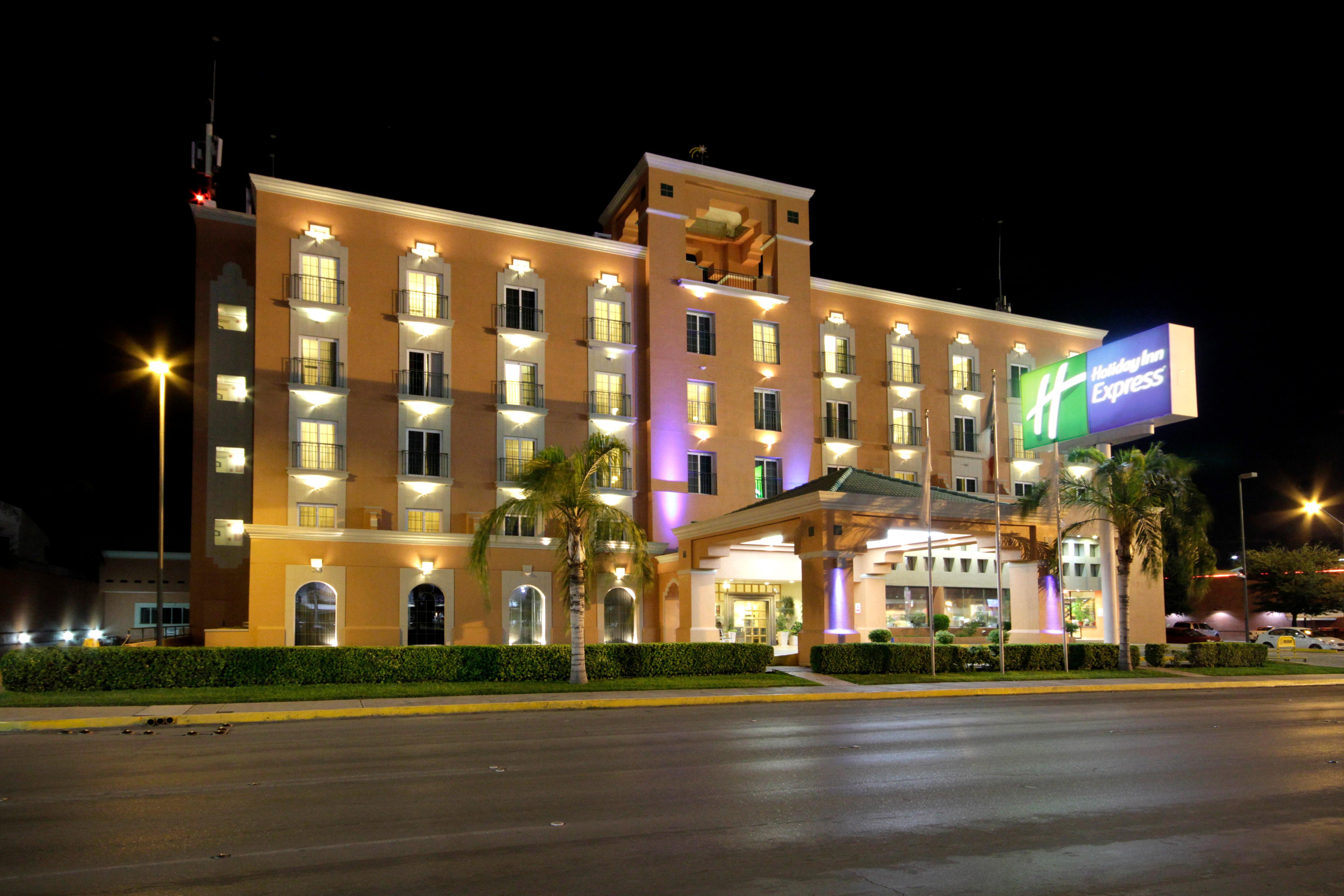 Holiday Inn Express Torreon By Ihg Zewnętrze zdjęcie