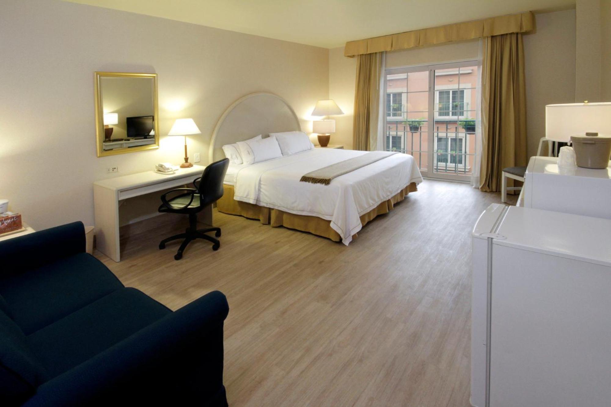 Holiday Inn Express Torreon By Ihg Zewnętrze zdjęcie