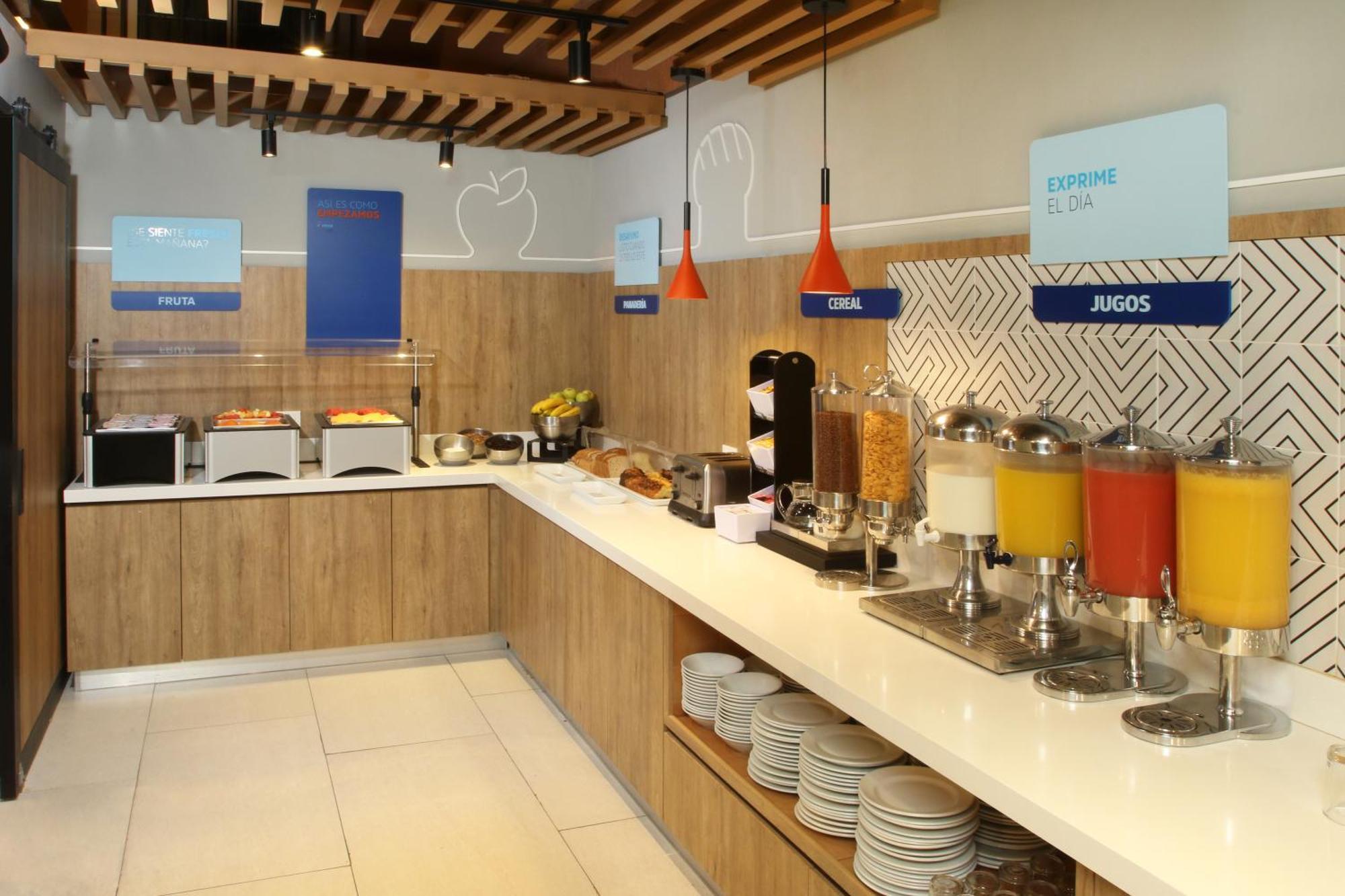 Holiday Inn Express Torreon By Ihg Zewnętrze zdjęcie