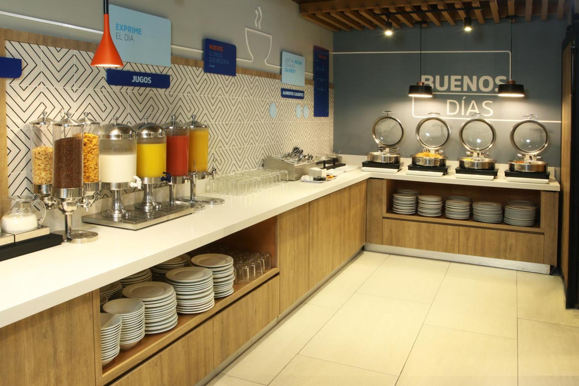 Holiday Inn Express Torreon By Ihg Zewnętrze zdjęcie